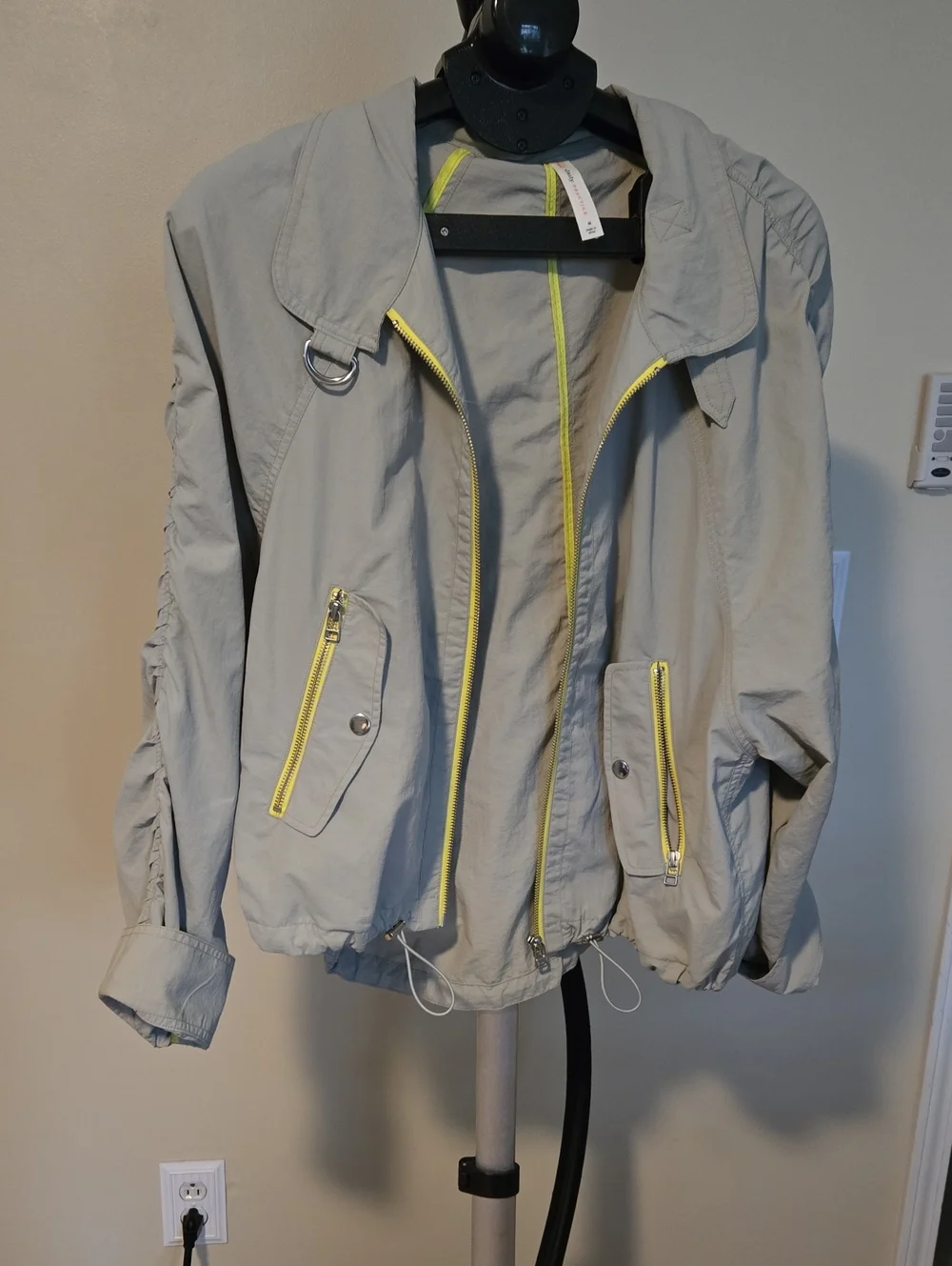 Light Green Women's Zip-Front Jacket with Yellow Trim